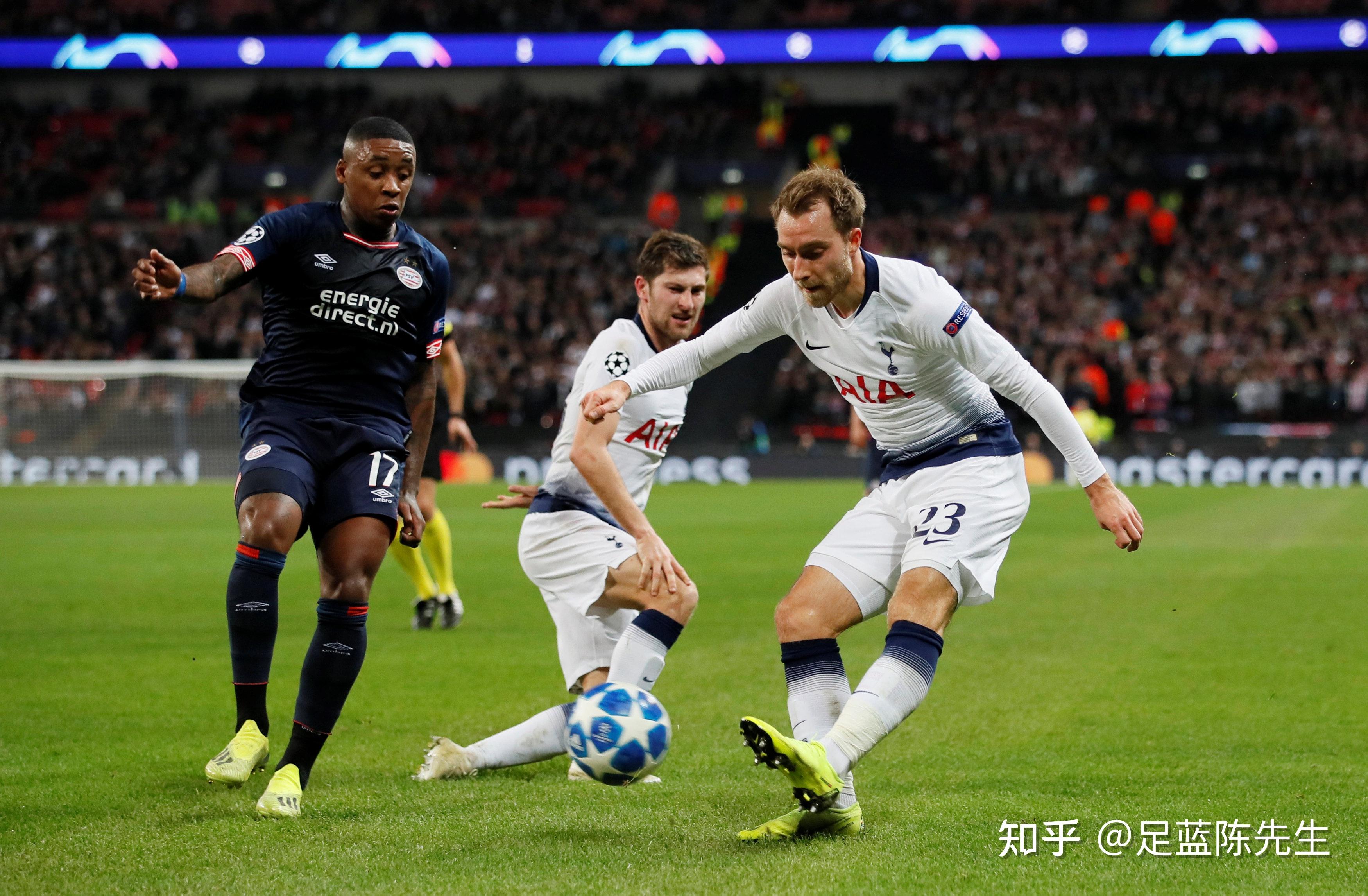 里昂围绕欧超杯战术微调埃因霍温官宣签约备战德甲，集结日本菲卡队长鼓劲看傻球迷的简单介绍