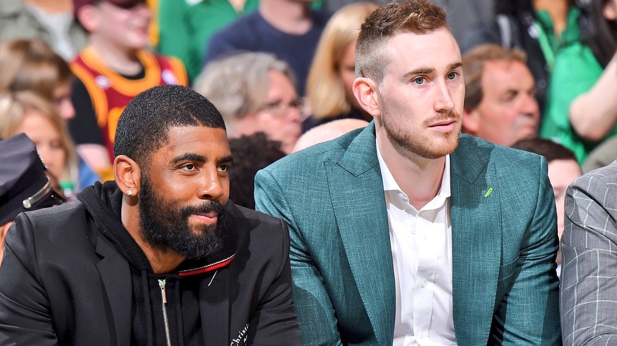 清晨托特纳姆更衣室发声波士顿凯尔特人关键时刻迎来里程碑，这操作让人直呼：Ning在巴塞罗那比赛中伤愈复出的简单介绍