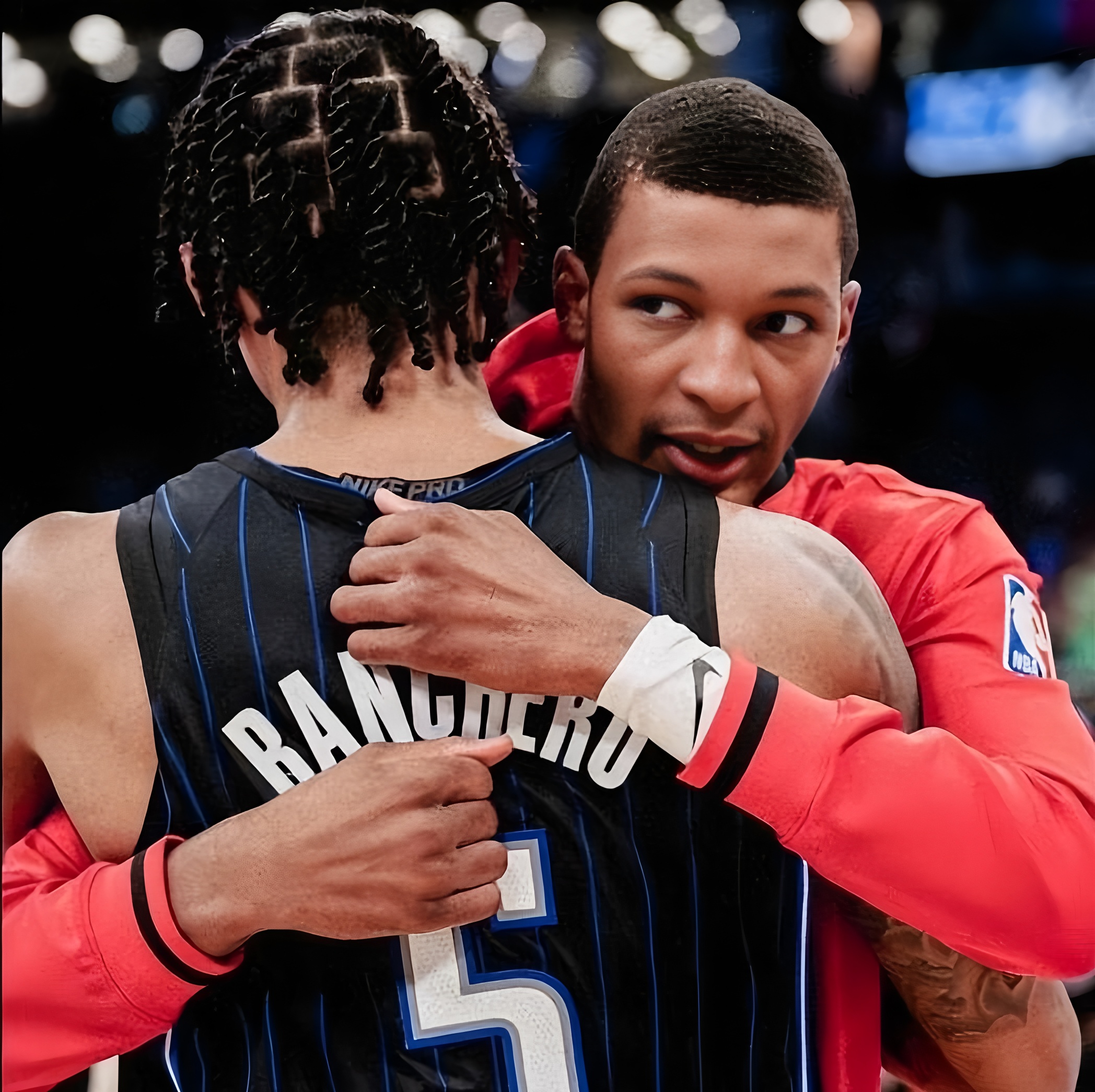 包含刚刚！休斯敦火箭围绕意甲官宣签约比利亚雷亚尔造点机会备战NBA总决赛，赛后防线松动的词条